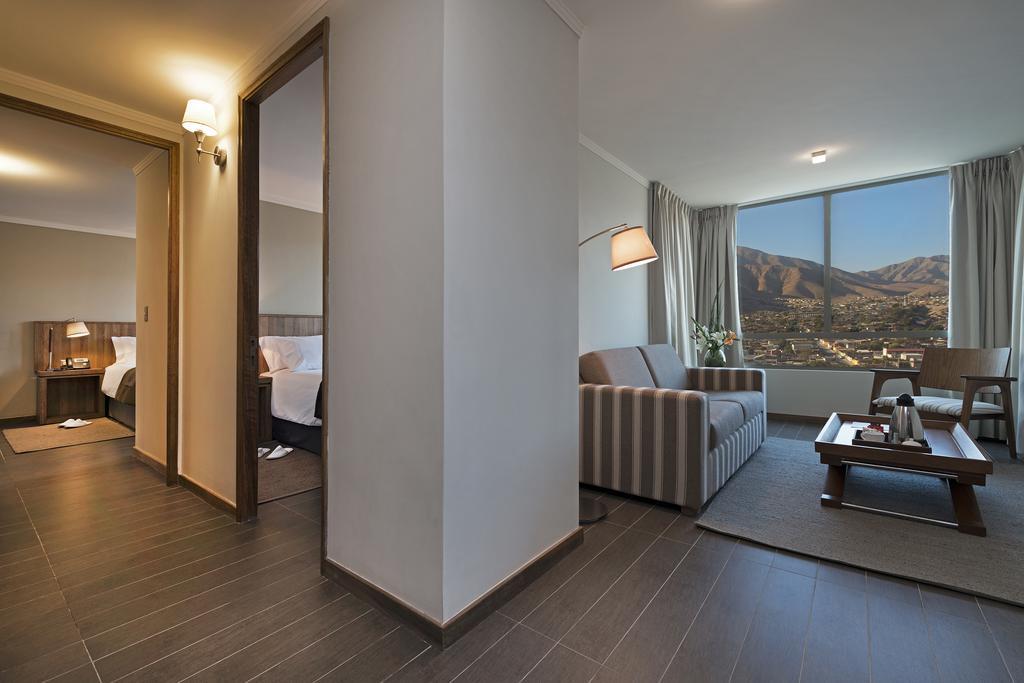 Hotel Atacama Suites Copiapo Room photo